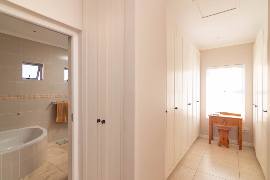 3 Bedroom Property for Sale in Laaiplek Western Cape